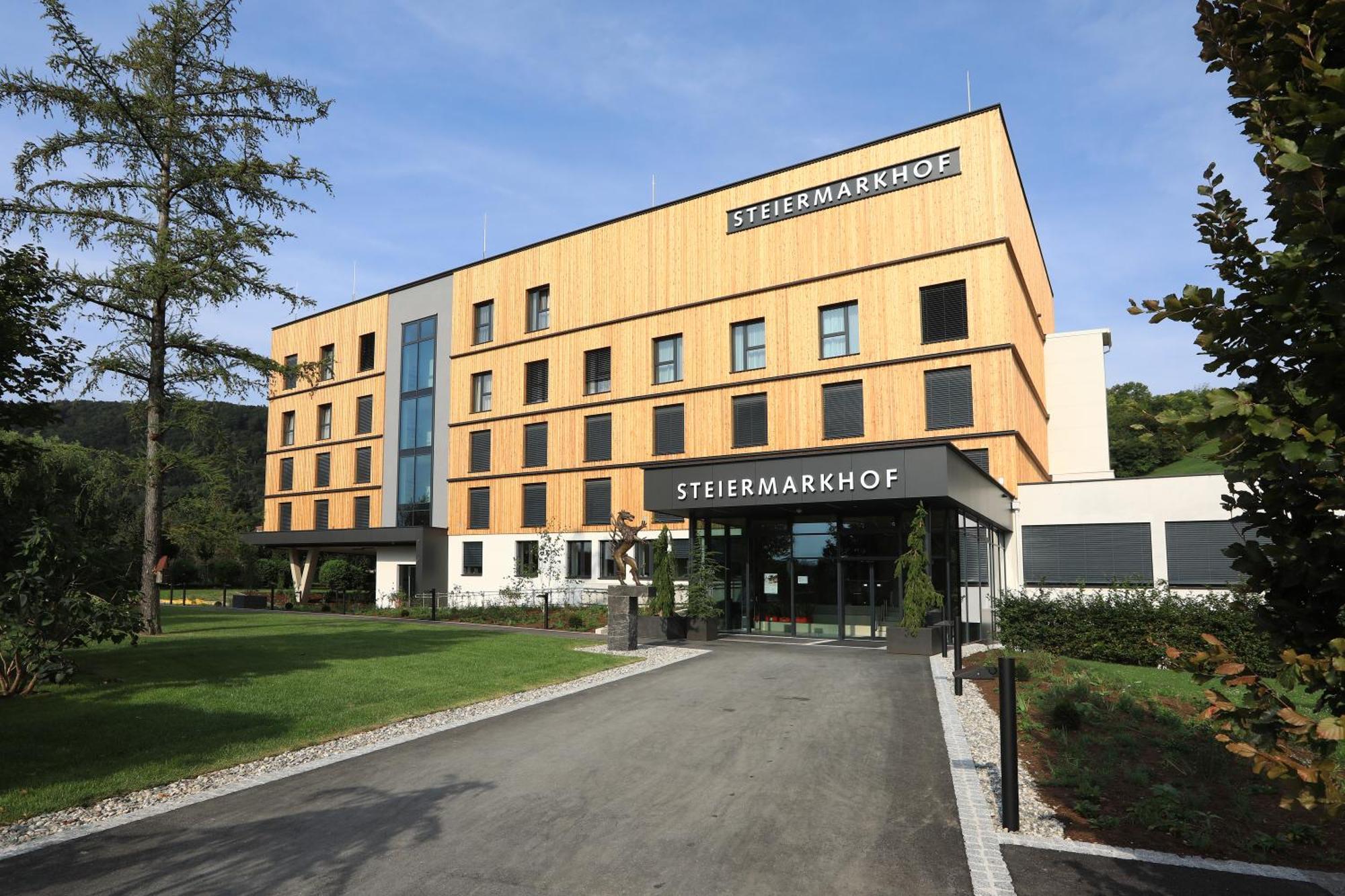 Hotel Steiermarkhof Graz - Aus Holz Gebaut, Von Huegeln Gekuesst Exterior foto