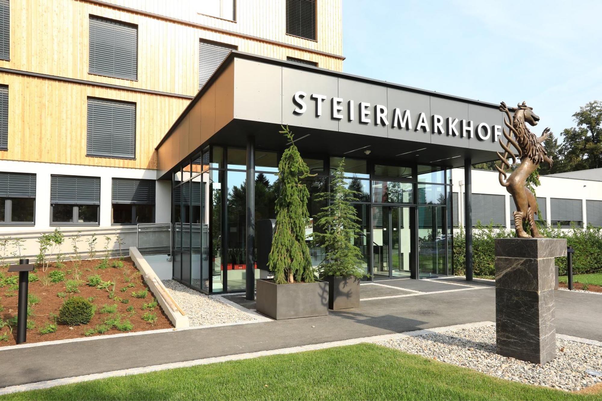 Hotel Steiermarkhof Graz - Aus Holz Gebaut, Von Huegeln Gekuesst Exterior foto